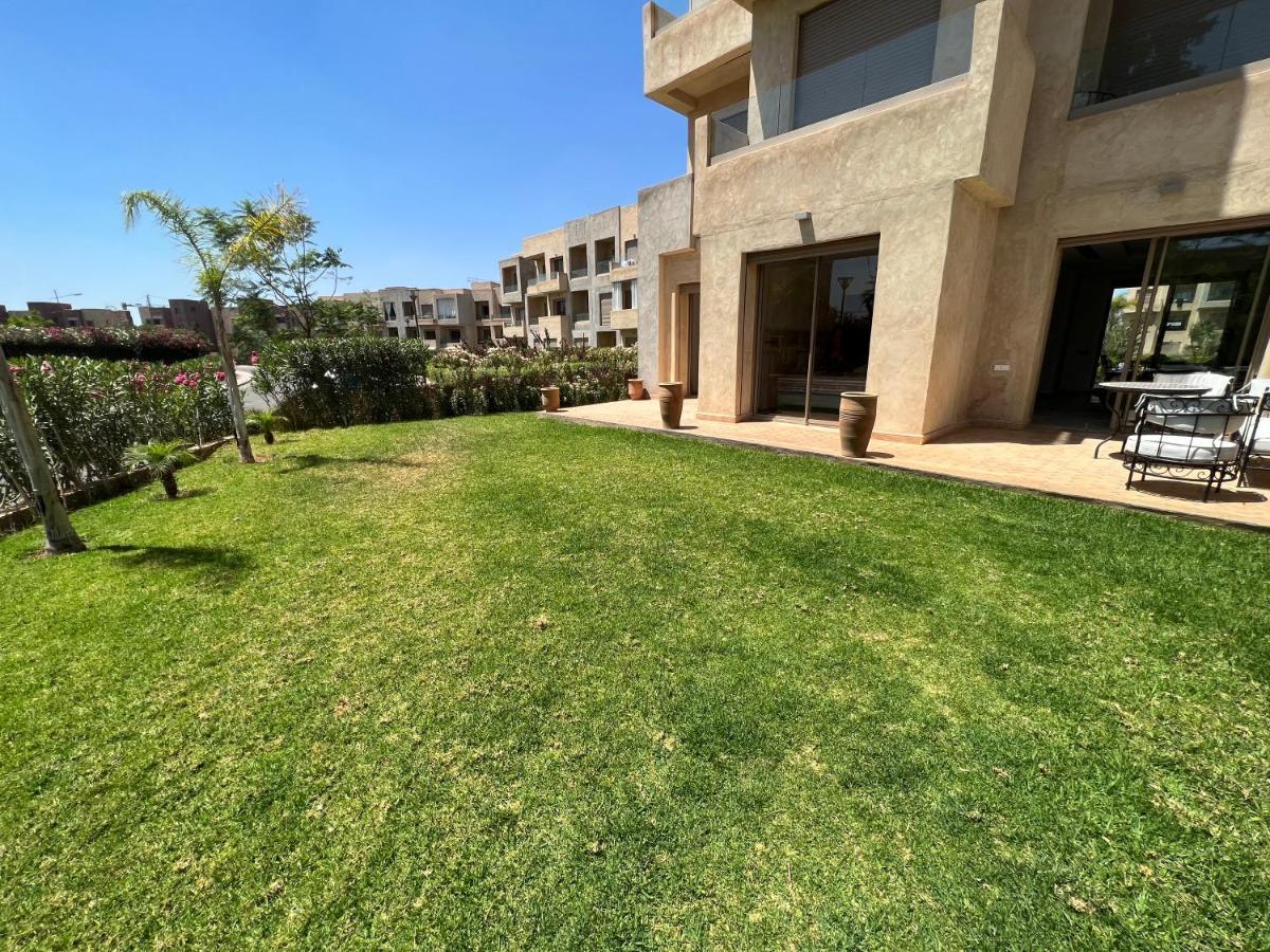 Prestigia 3 Piscine Apartamento *